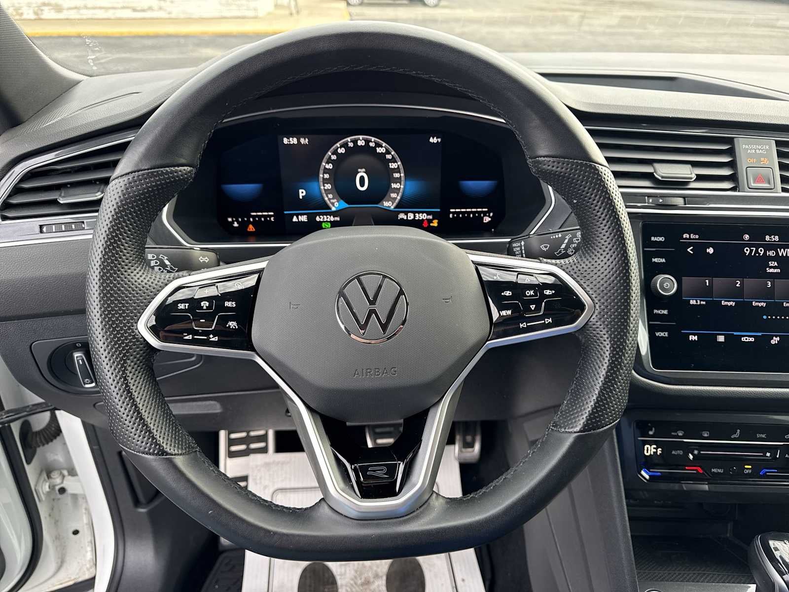 2022 Volkswagen Tiguan 2.0T SE R-Line Black