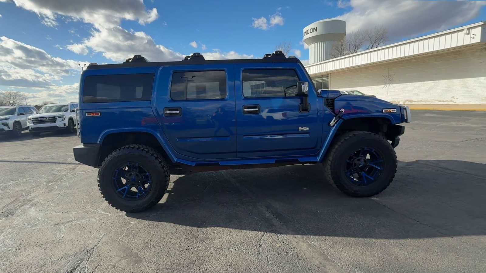 2006 HUMMER H2 Base
