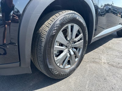 2025 Nissan Pathfinder SV 4WD