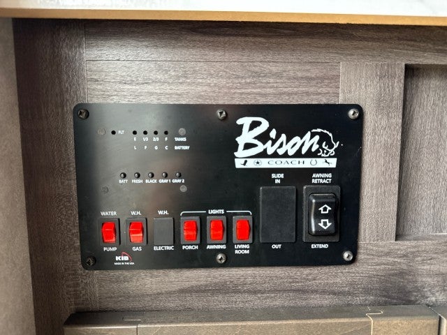 2023 BISON BISON COACH Base