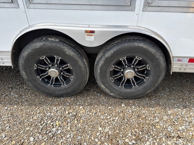 2023 BISON BISON COACH Base