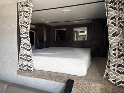 2023 BISON BISON COACH Base