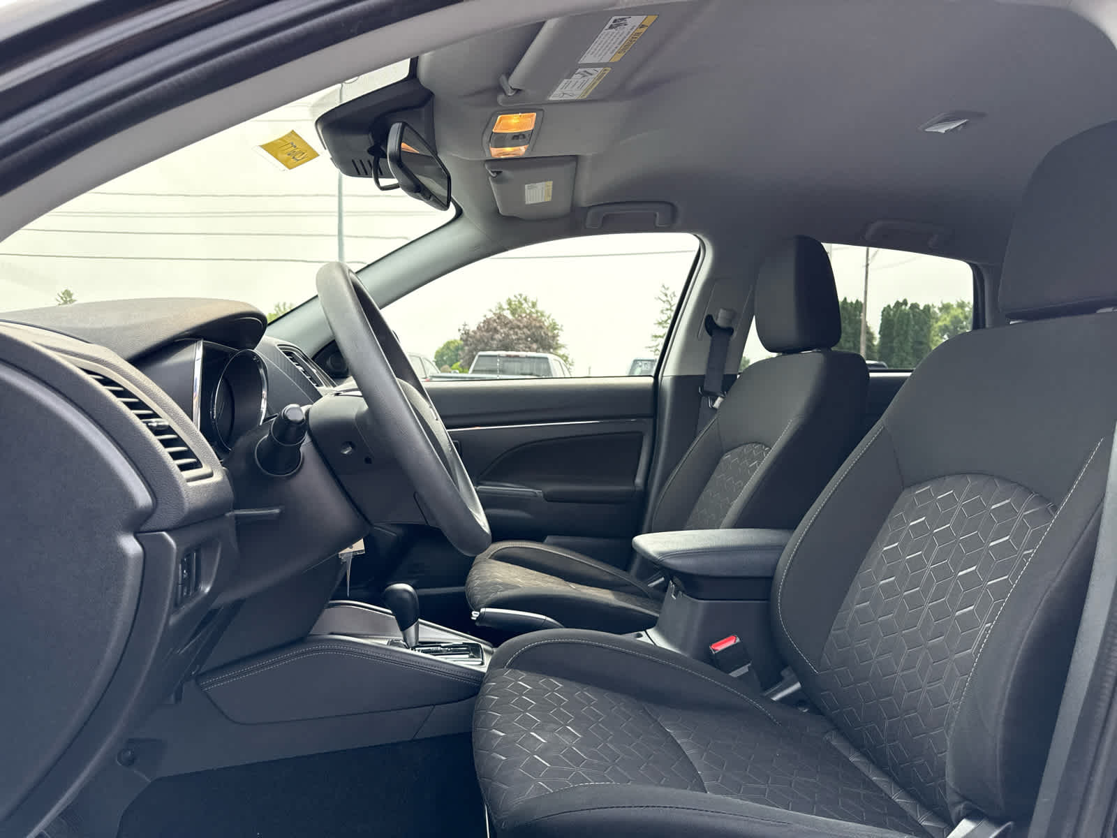 2024 Mitsubishi Outlander Sport S