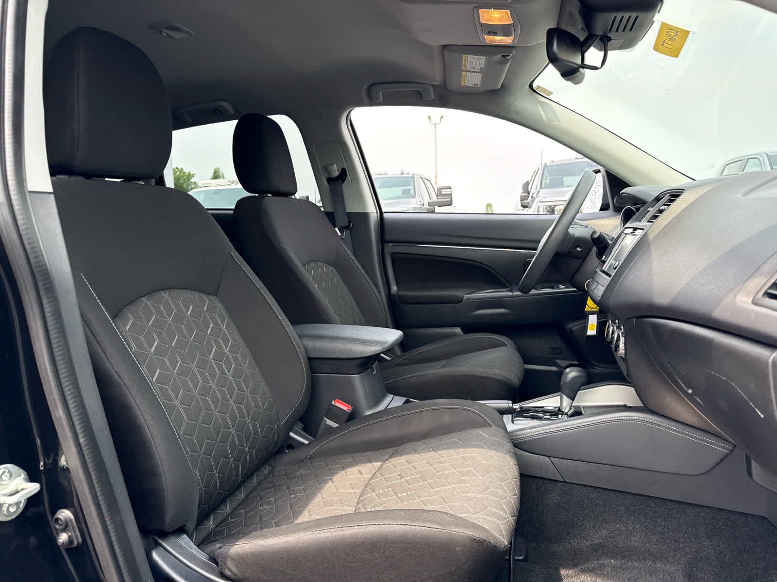 2024 Mitsubishi Outlander Sport S
