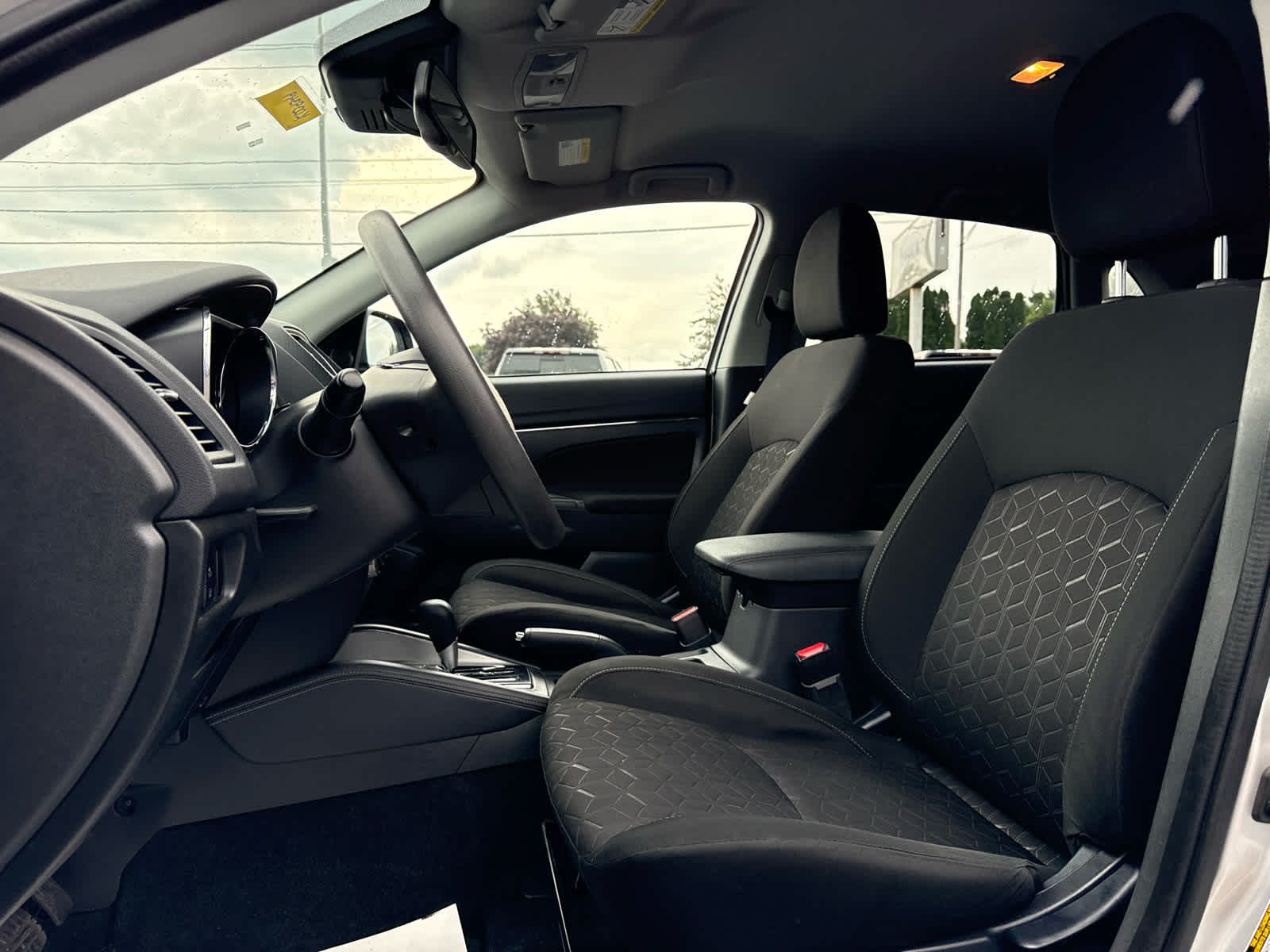2024 Mitsubishi Outlander Sport S