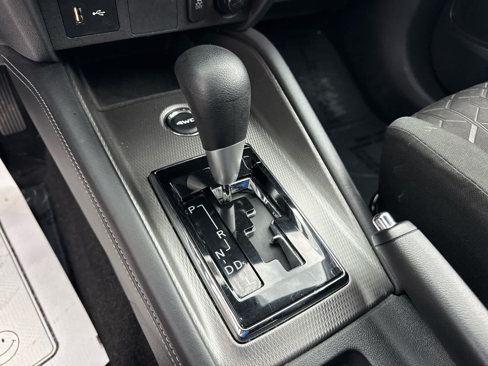2024 Mitsubishi Outlander Sport S