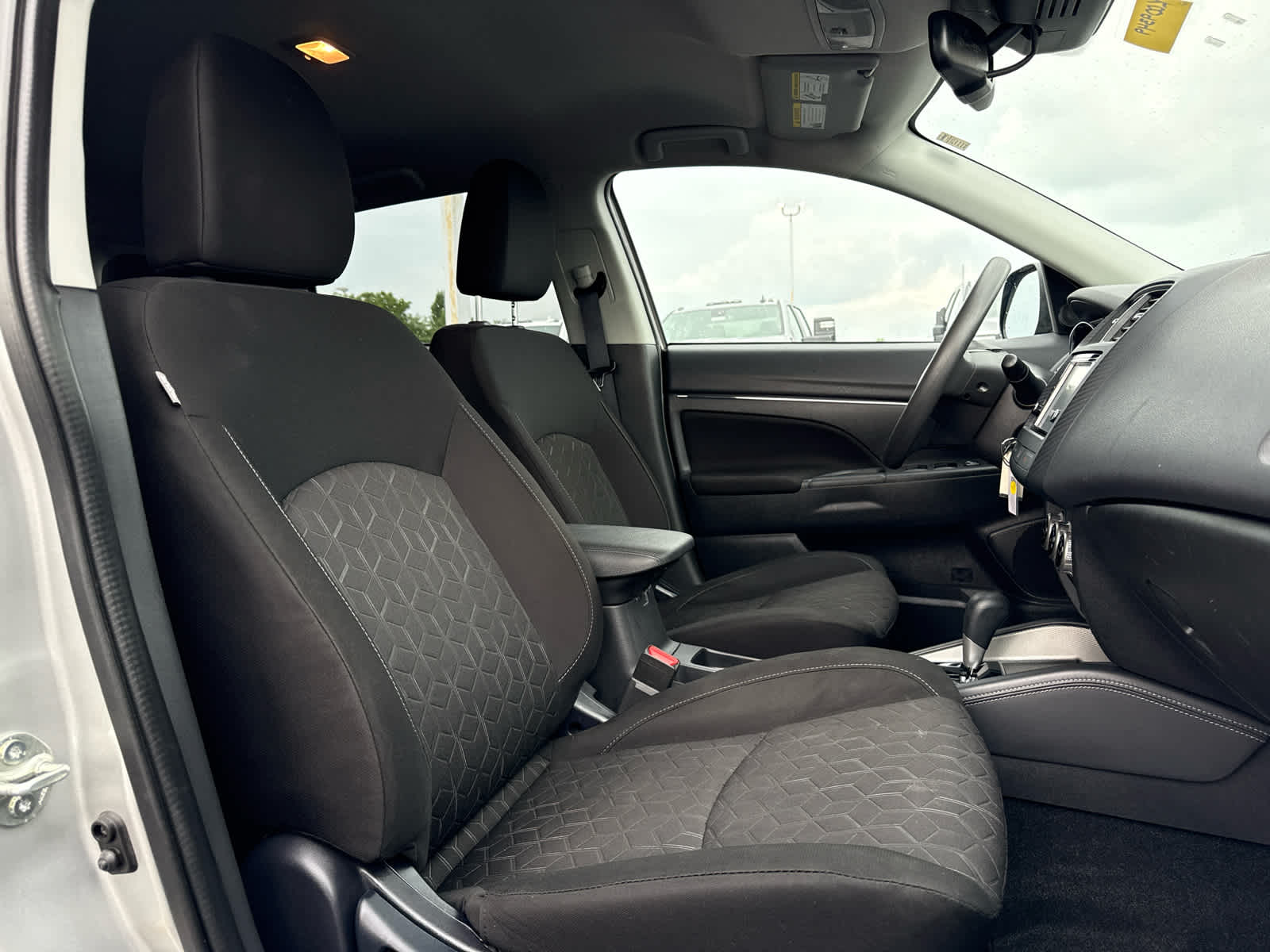 2024 Mitsubishi Outlander Sport S