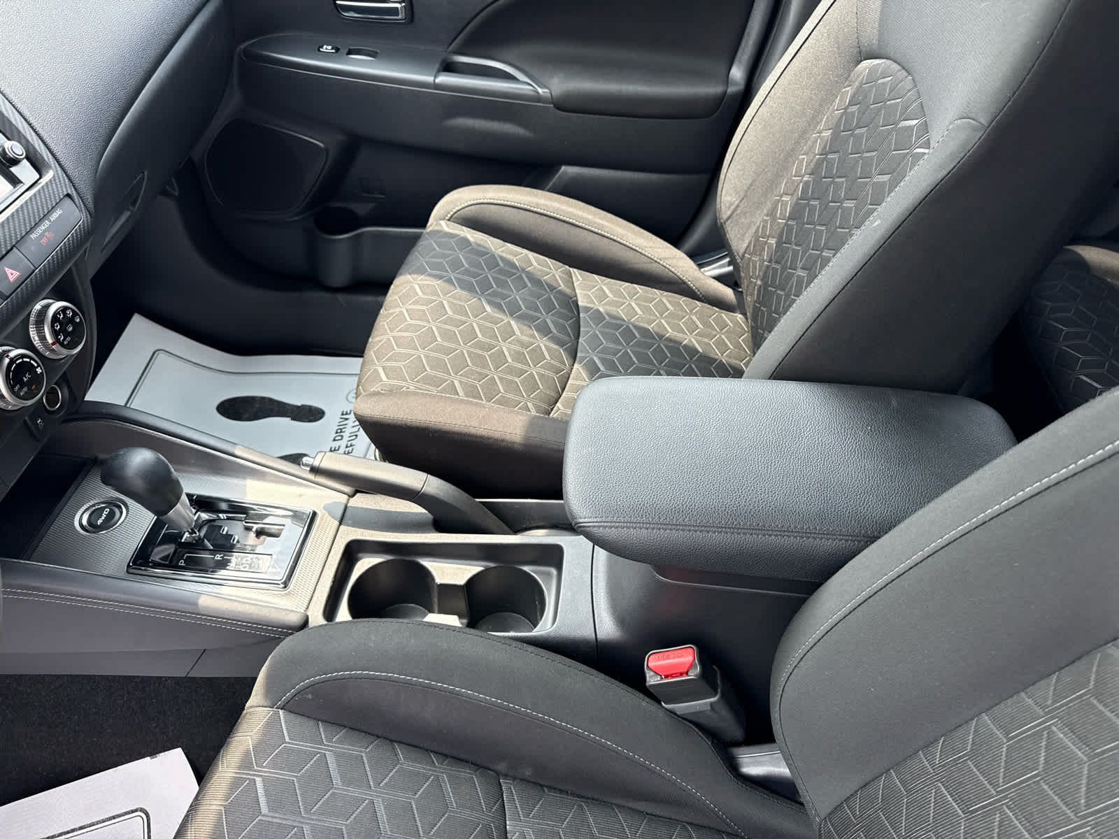 2024 Mitsubishi Outlander Sport S