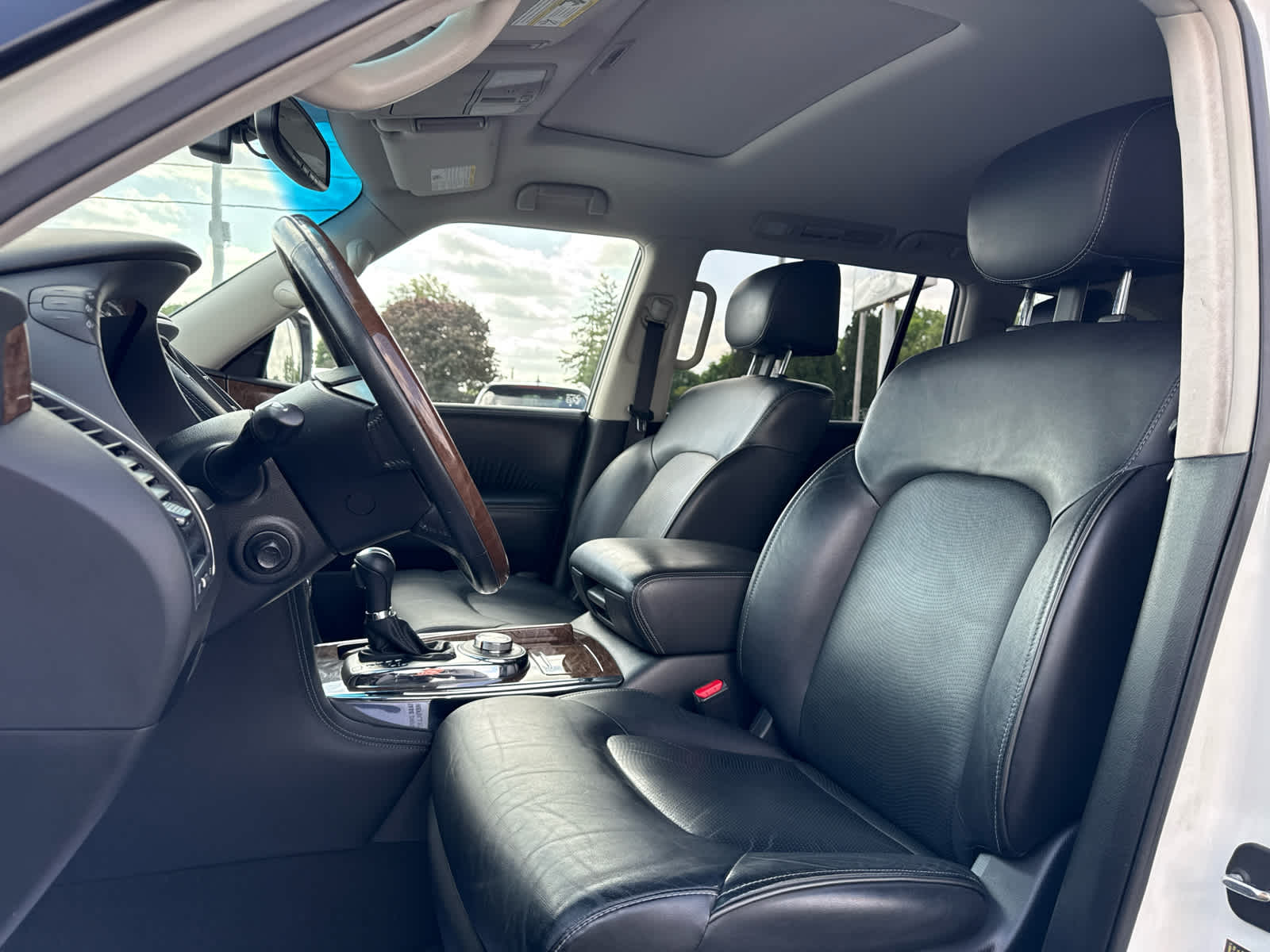 2015 INFINITI QX80 Base