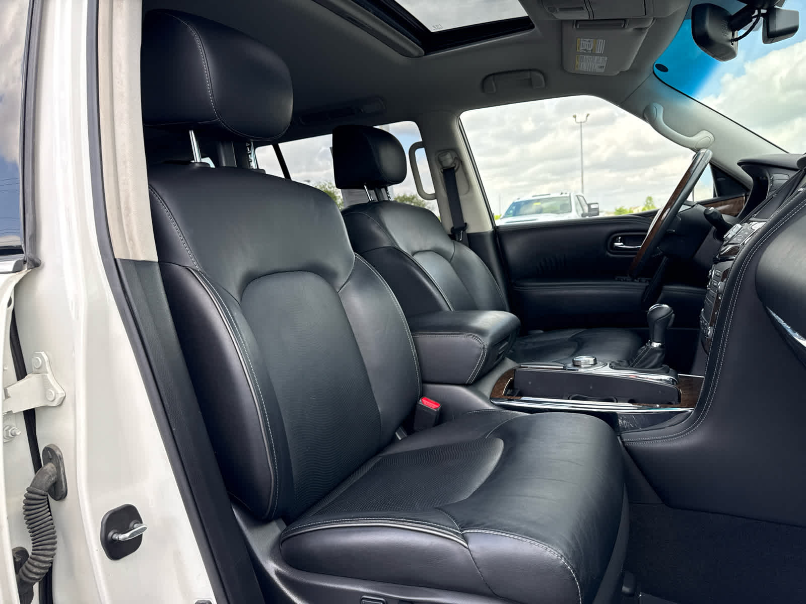 2015 INFINITI QX80 Base