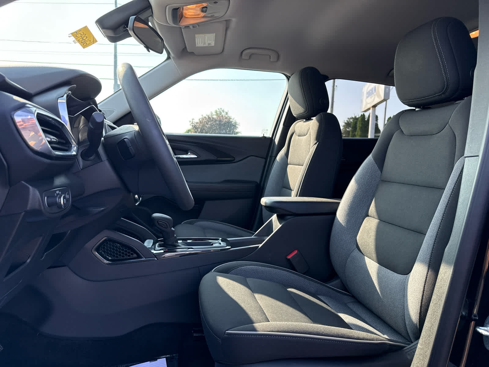 2023 Chevrolet TrailBlazer LT - Photo 11
