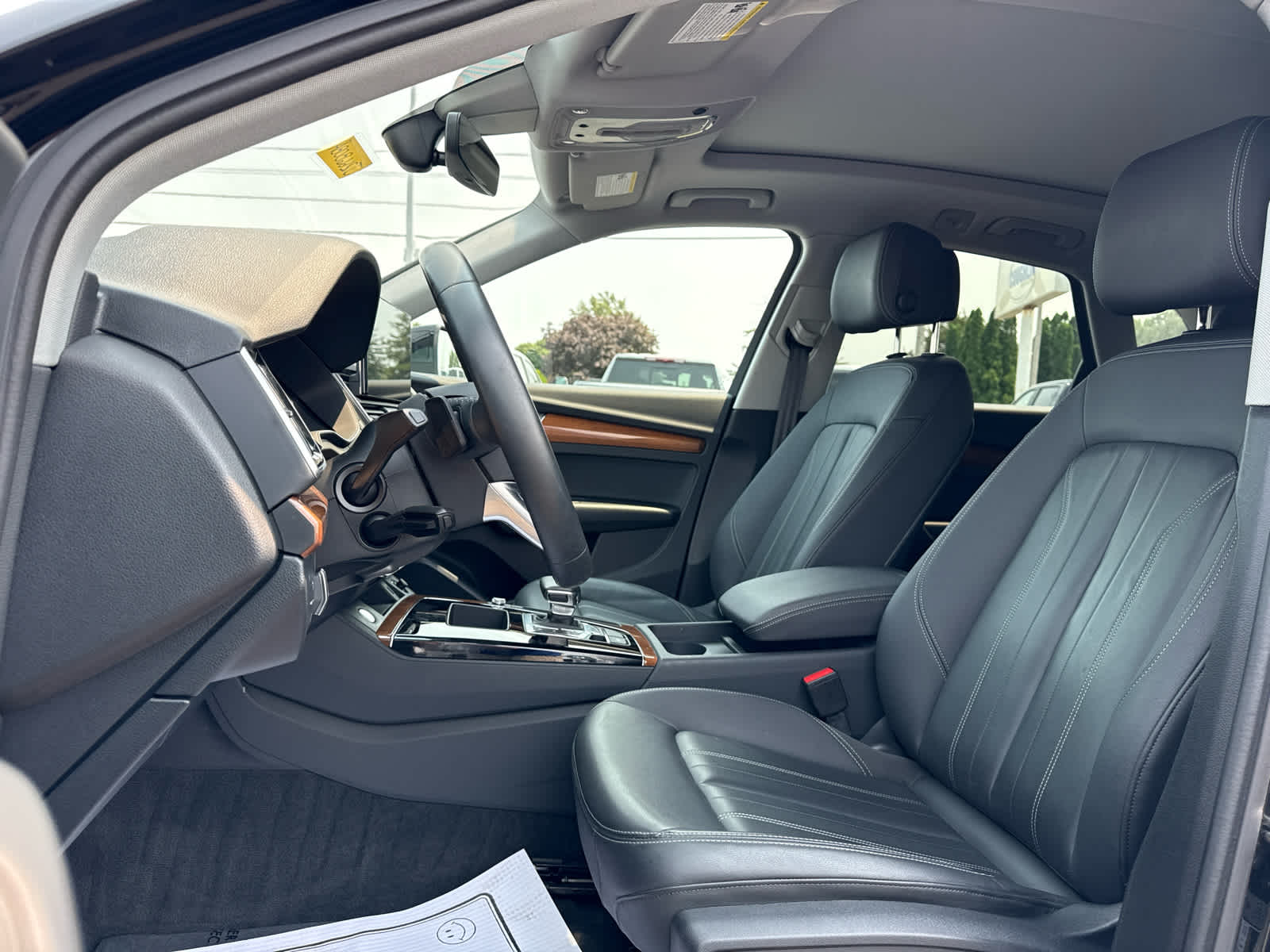 2024 Audi Q5 Premium 40 TFSI quattro S tronic