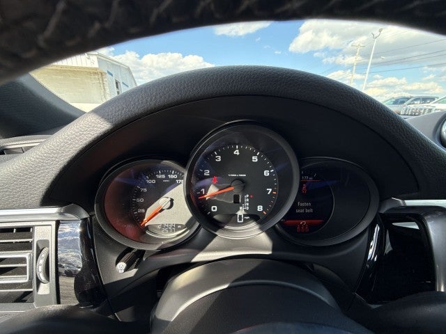 2021 Porsche Macan Base