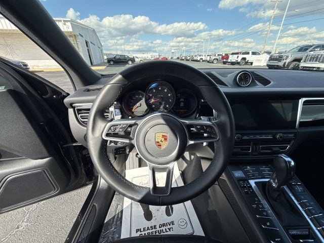 2021 Porsche Macan Base