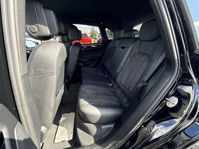 2021 Porsche Macan Base