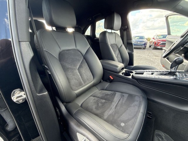 2021 Porsche Macan Base